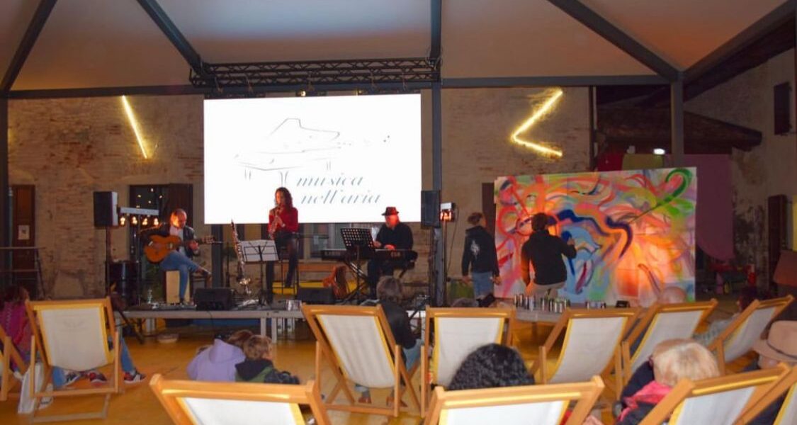 Trio Crossway e street art